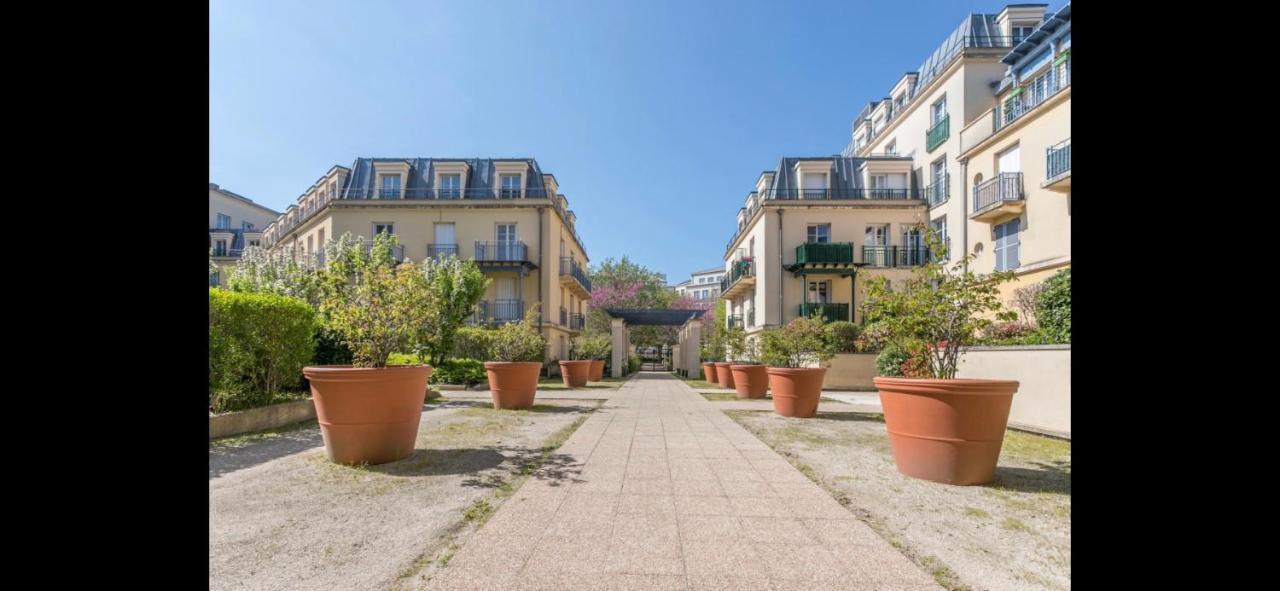 Disney, Sunny Comfortable 2 Bedrooms Family Apartment, 8 Pers, Wifi, Netflix Chessy  Exteriér fotografie