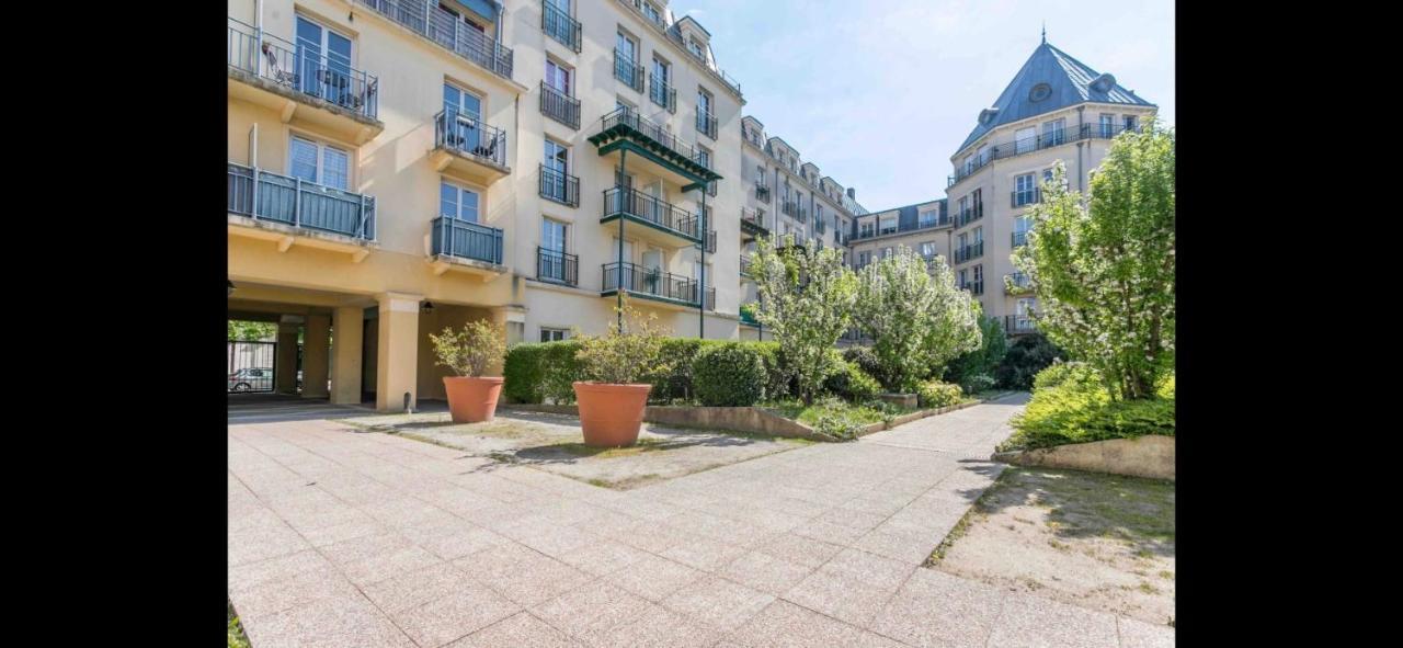 Disney, Sunny Comfortable 2 Bedrooms Family Apartment, 8 Pers, Wifi, Netflix Chessy  Exteriér fotografie